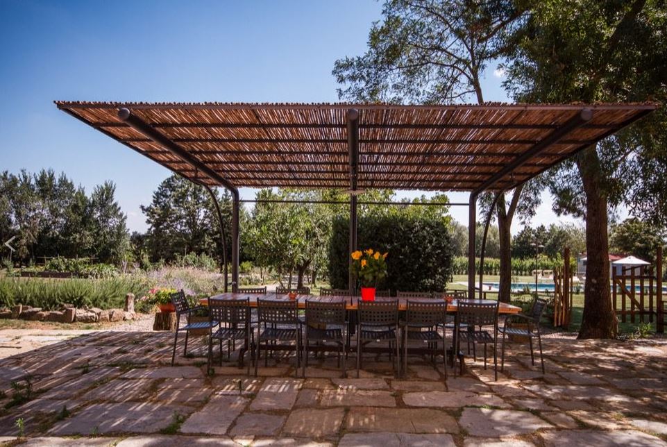 pergola - Italian Town and Country